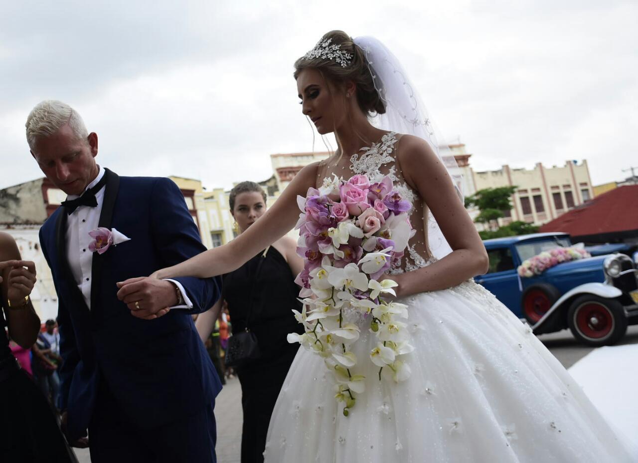 La novia en su ingreso a la iglesia.
