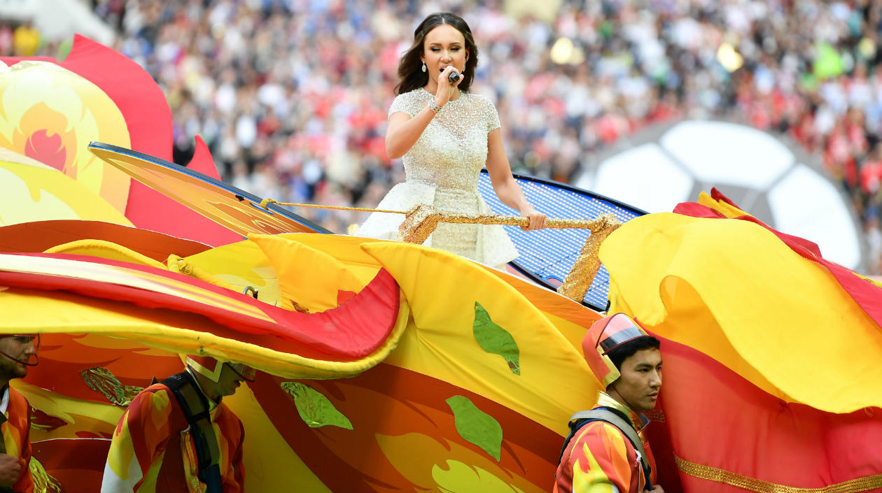 LA cantante lirica Aida Garufillina participó de la ceremonia. 