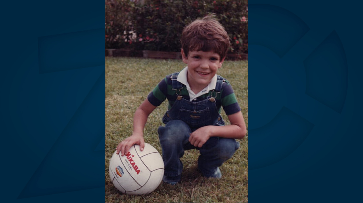 Iván Duque desde niño siendo amante del fútbol.