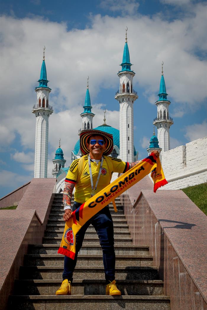 José Forero, apodado El Tigre, uno de los hinchas más fieles de la Selección Colombia.
