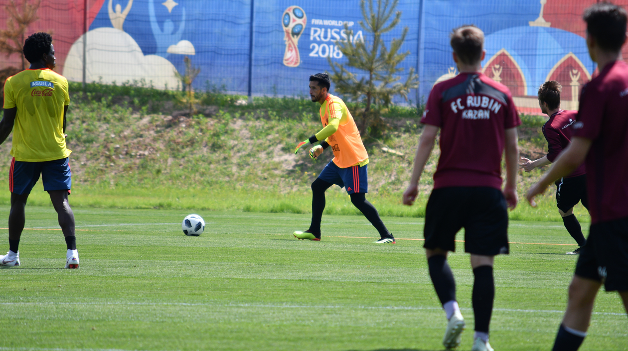 Camilo Vargas en un momento del entrenameinto.