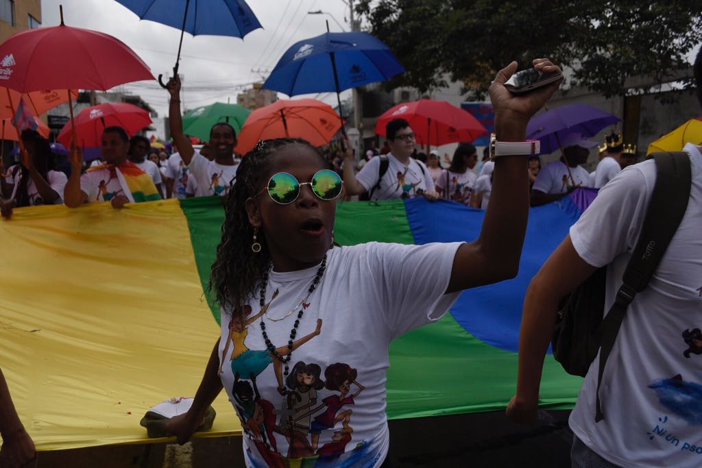Con alegría y orgullo los marchantes apoyaron la diversidad.