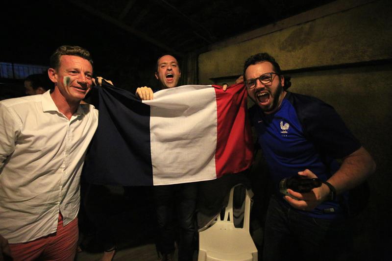 Todos los franceses orgullosos de su Selección.
