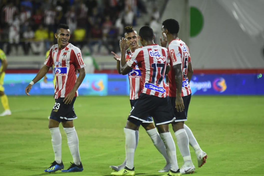 Celebración del tercer gol anotado por Gabriel Fuentes.