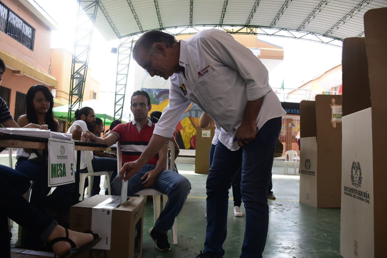 Gobernador Eduardo Verano. 