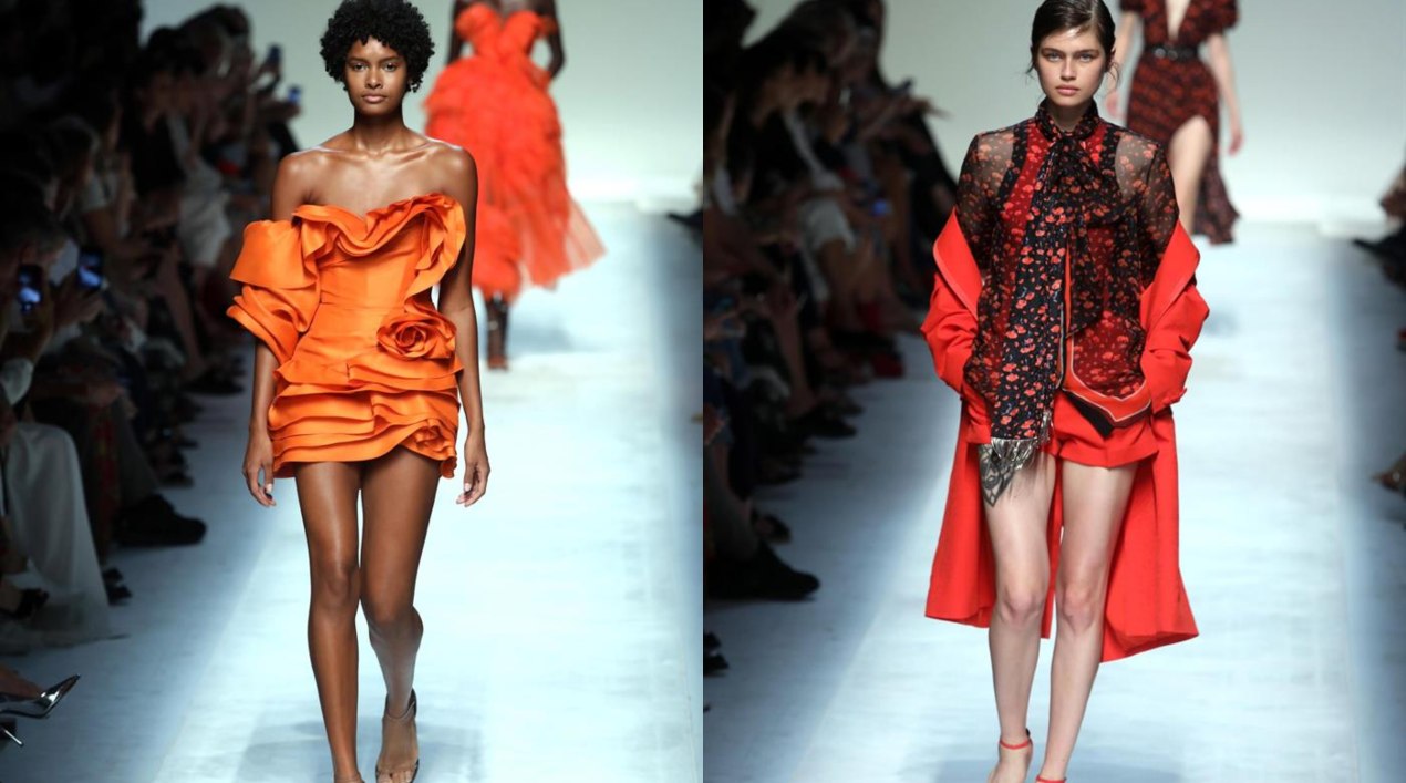 Dos modelos desfilan creaciones del diseñador Ermanno Scervino en Milán.