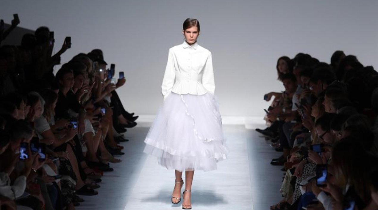 Modelo de Ermanno Scervino.