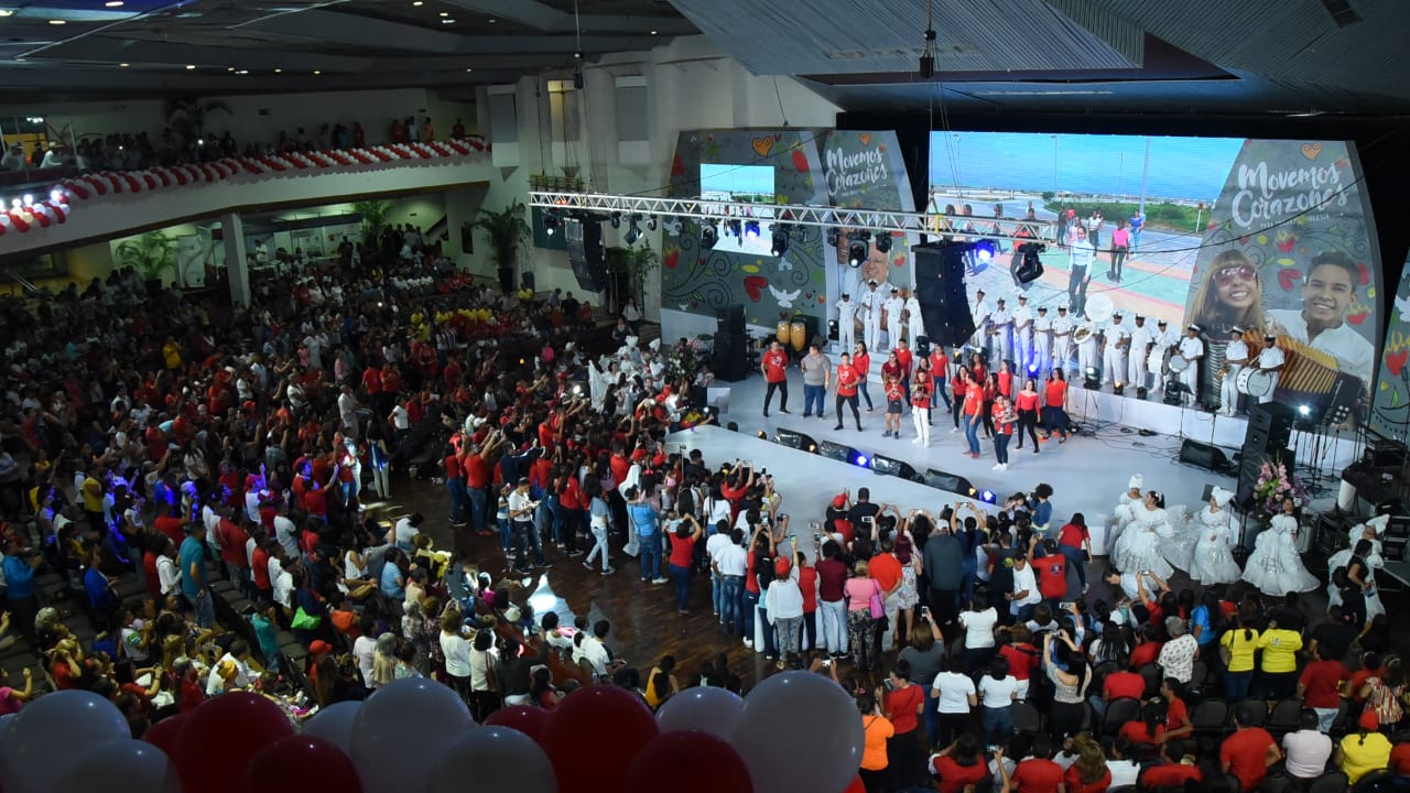 Imagen central del evento en el salón Jumbo del Country Club.
