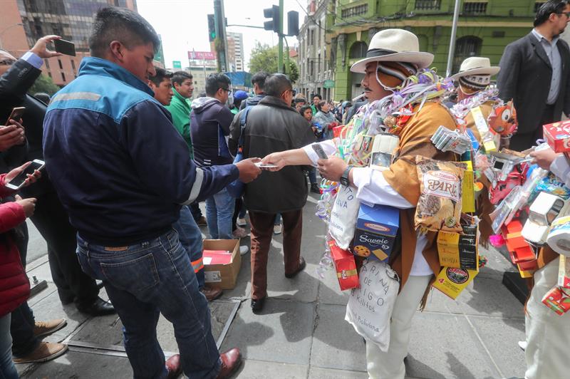 El Ekeko es el icono de la festividad de la Alasita en Bolivia.