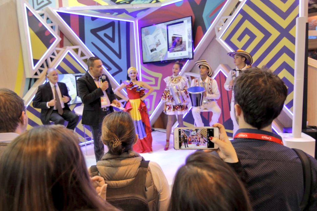 La Banda de Baranoa alegró el stand de Colombia en España.