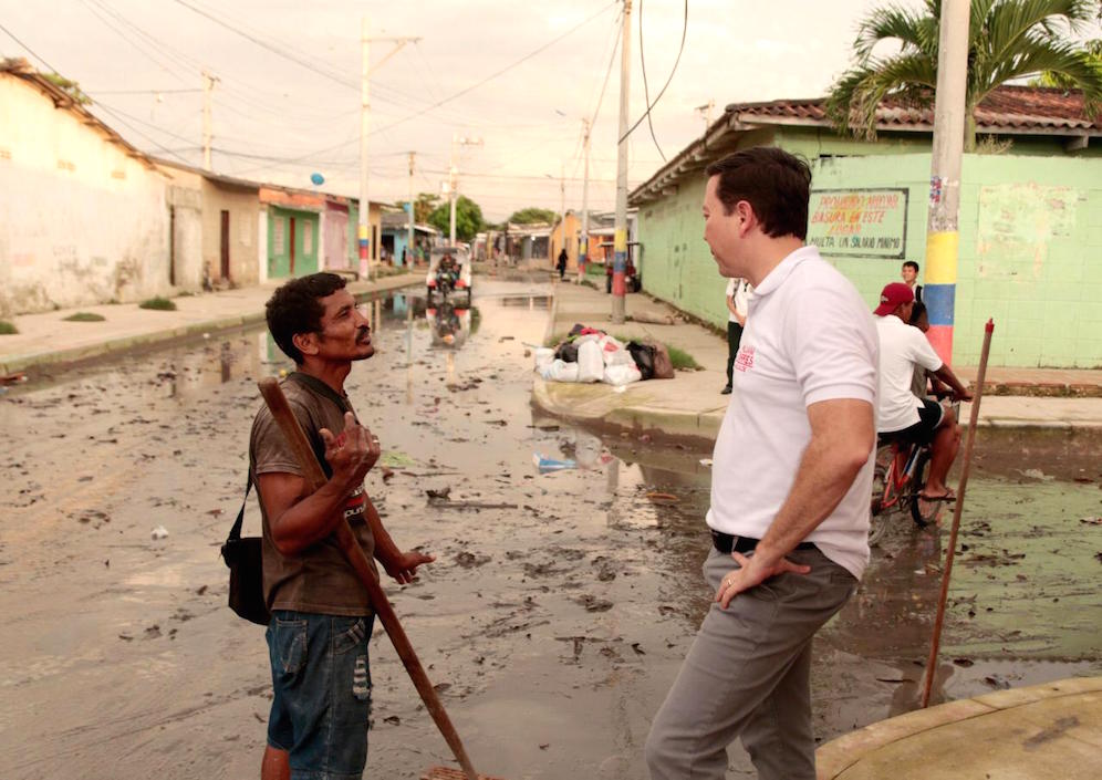 Visitando los diferentes sectores del municipio.