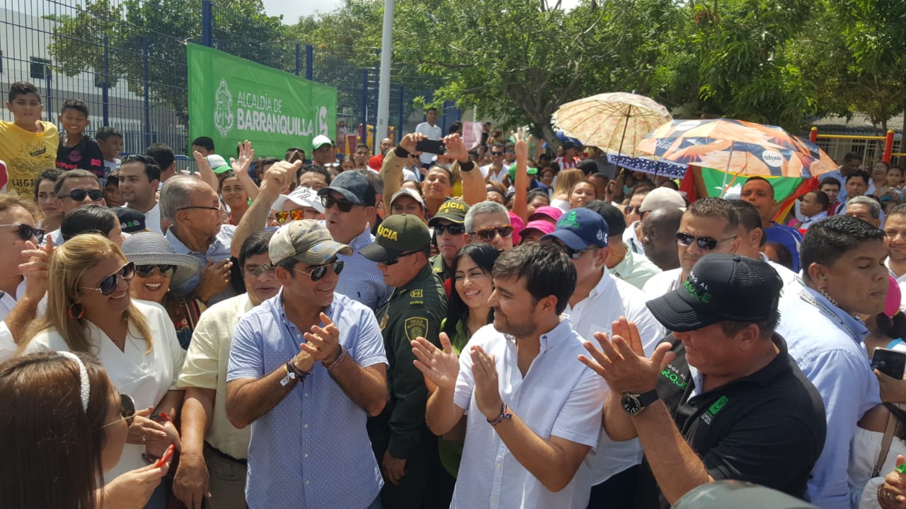 El Alcalde Alejandro Char y el mandatario electo, Jaime Pumarejo.