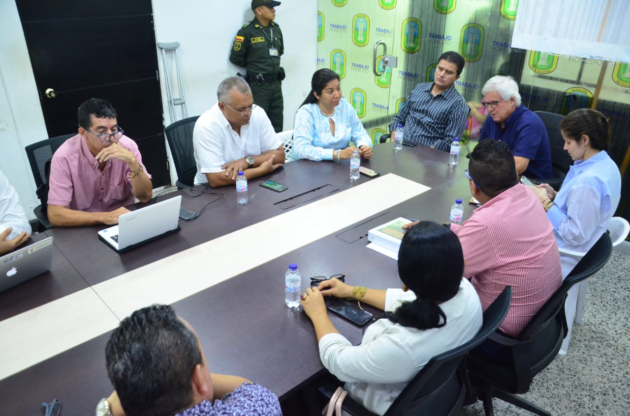 Reunión de empalme realizada en la mañana de este lunes en la Alcaldía de Soledad.