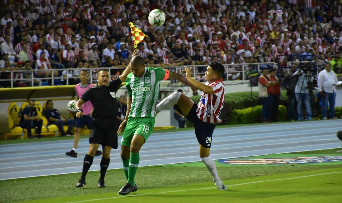 El duelo de la noche: Teófilo Gutiérrez vs Alexis Henríquez.