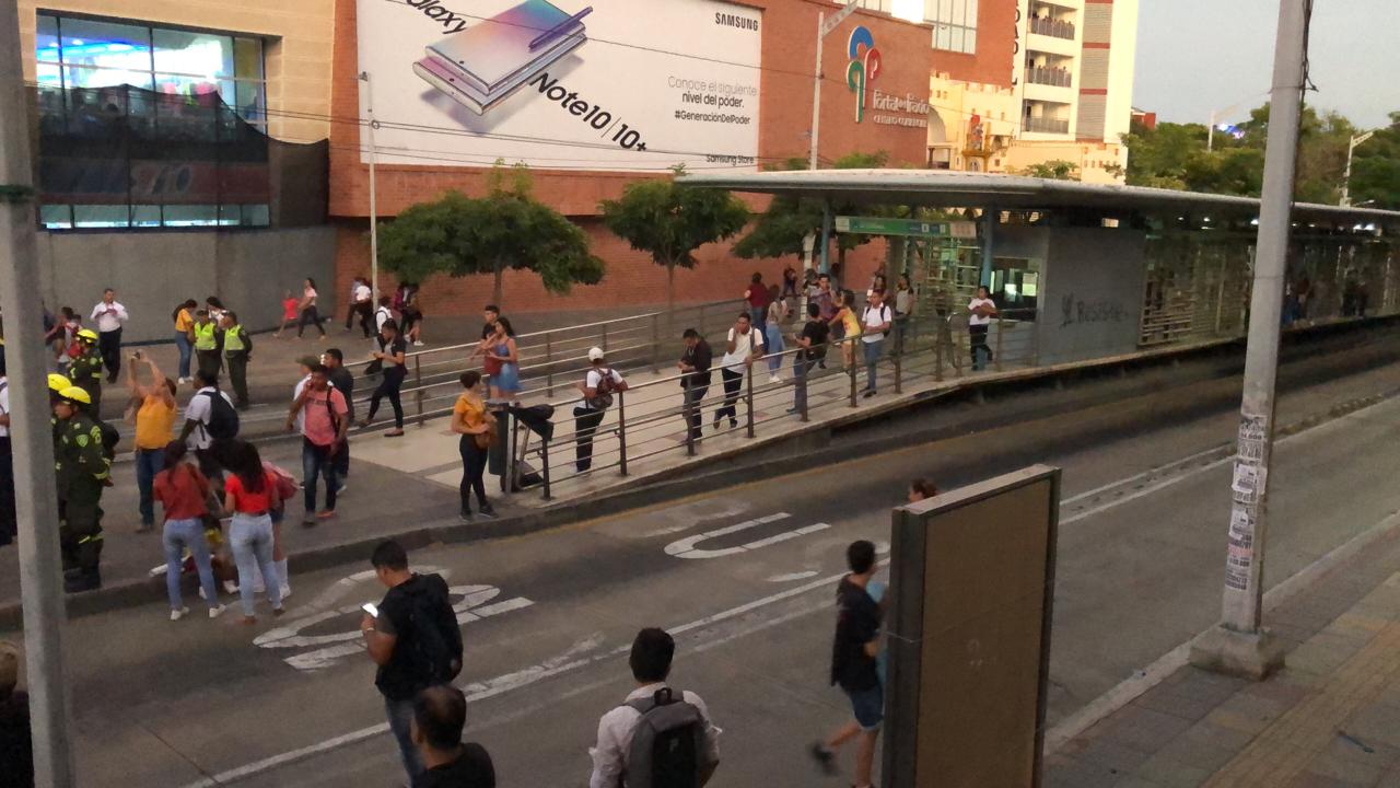 Estación de Transmetro La Catedral fue cerrada.