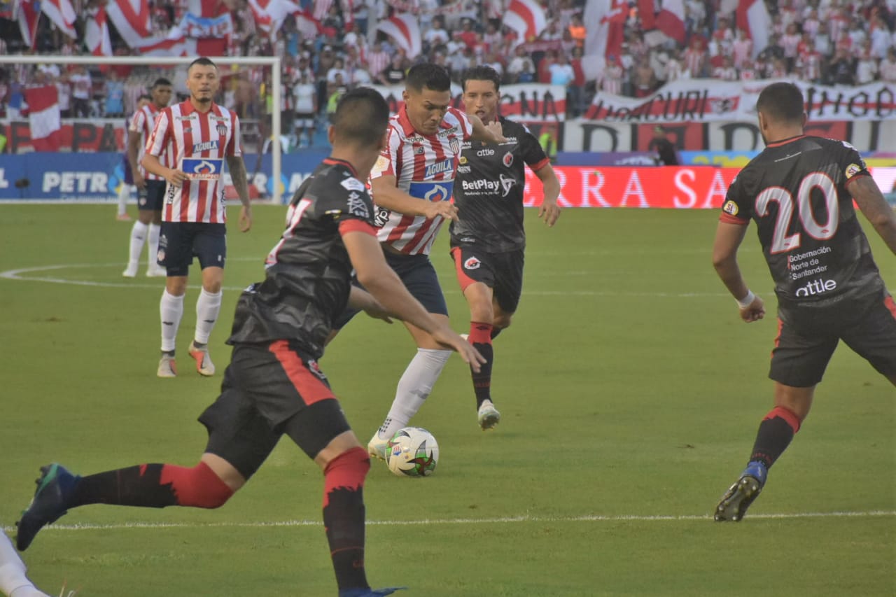 Teófilo Gutiérrez en un ataque juniorista.