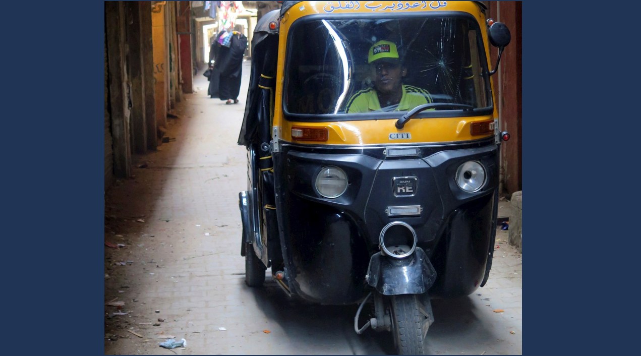 En todo Egipto hay alrededor de 700.000 motocarros.