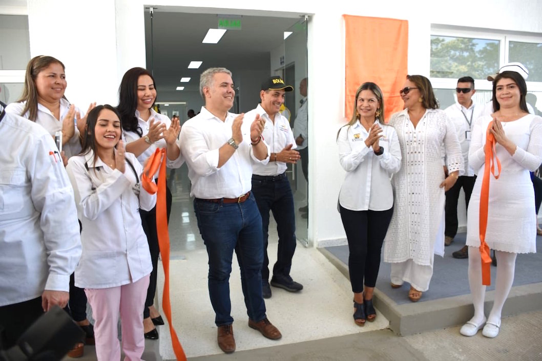 Entrega de obras en el hospital de Mompox.