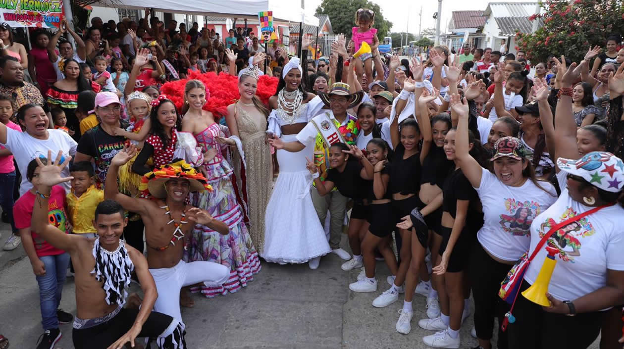 Prensa Carnaval de Barranquilla En La Sierrita fue coronada Zully Bermudez