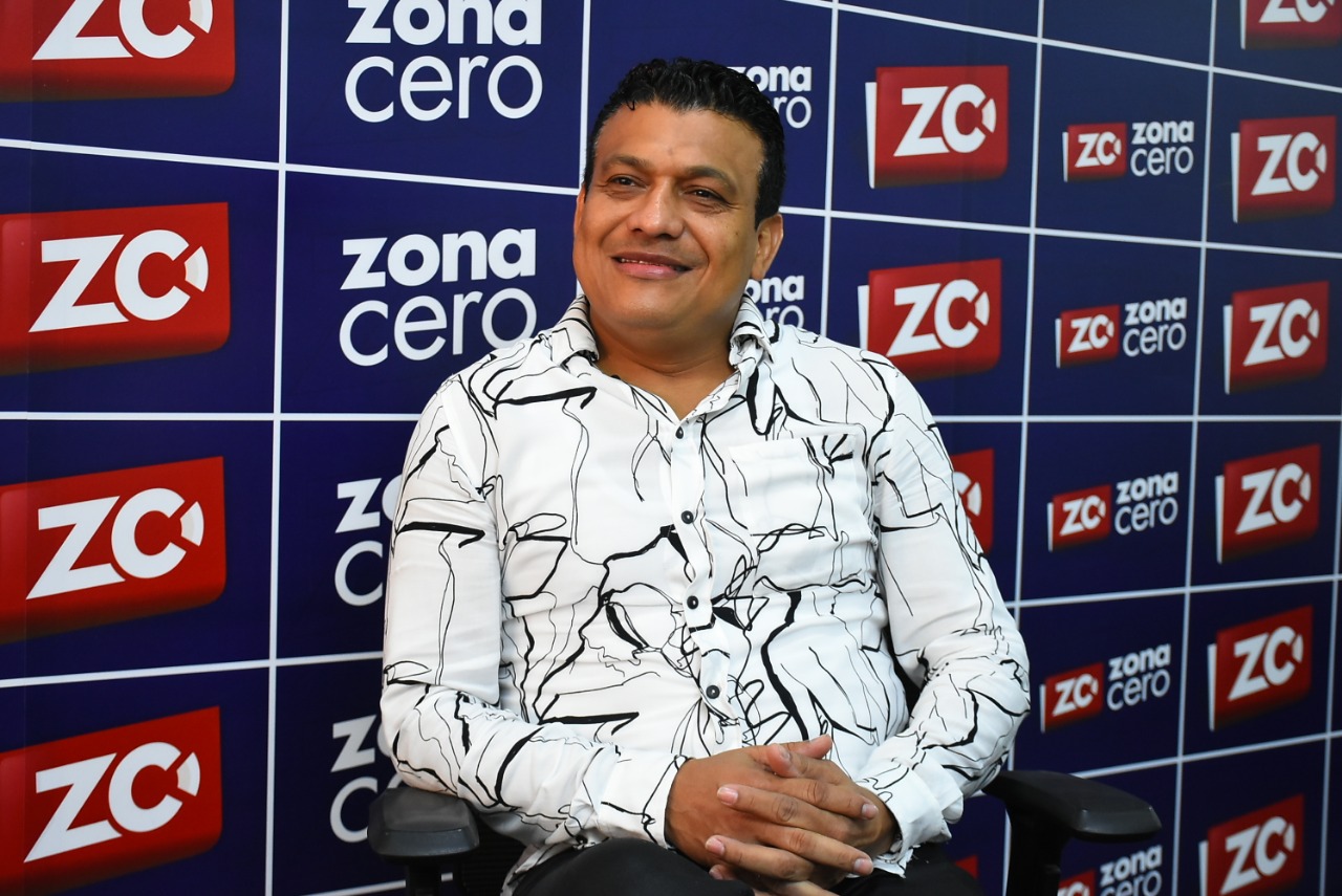 Nolan Martínez, líder de Nolan Orquesta.