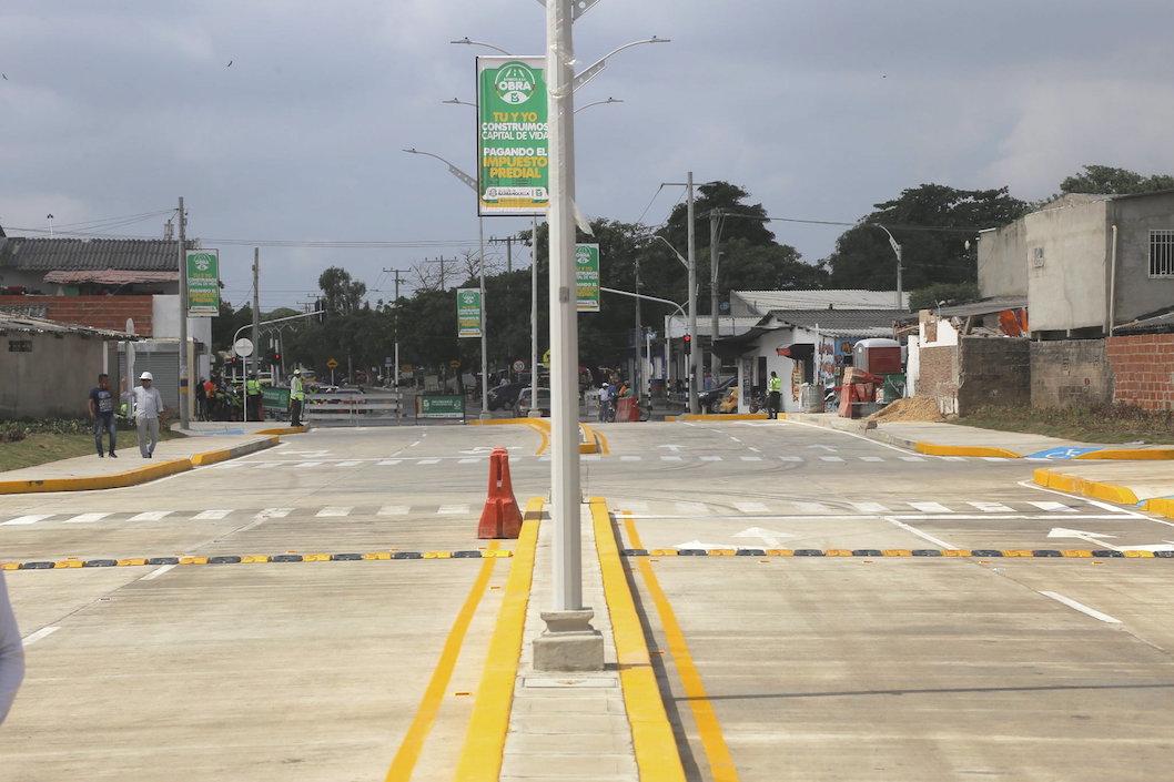 Señalización vial en el sector.