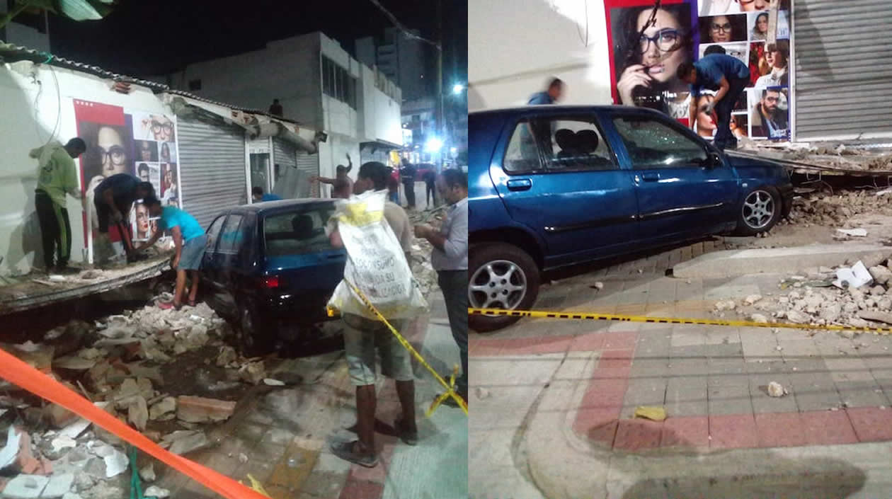 Voluntarios apoyando en la remoción de escombros y el vehículo afectado.