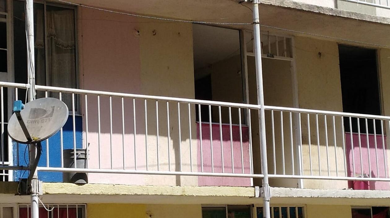En este apartamento fue asesinada la adolescente.