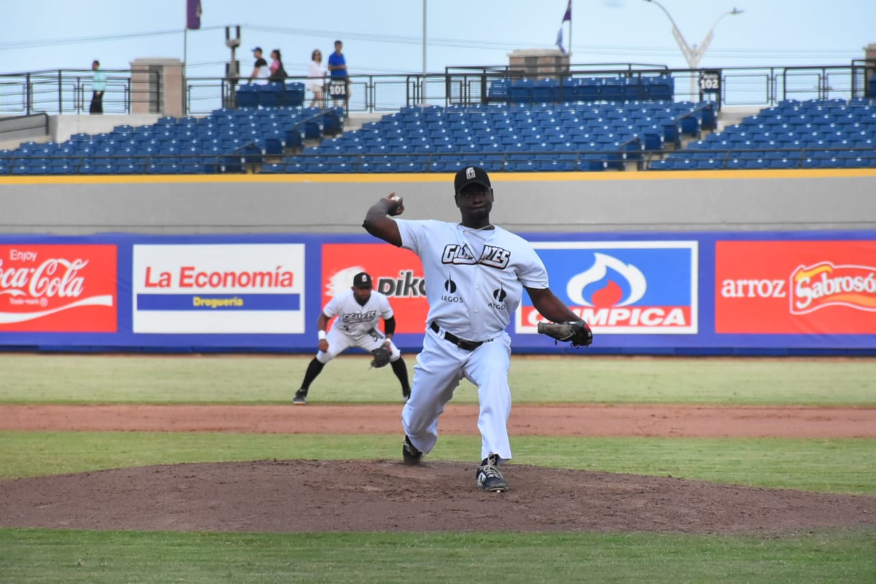 Alexis Paredes ganó el último juego del año.