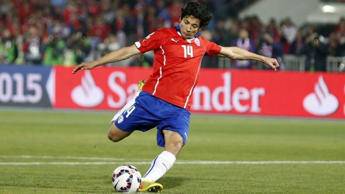 El creativo fue uno de los pilares de la selección chilena, en la etapa de Marcelo Bielsa.