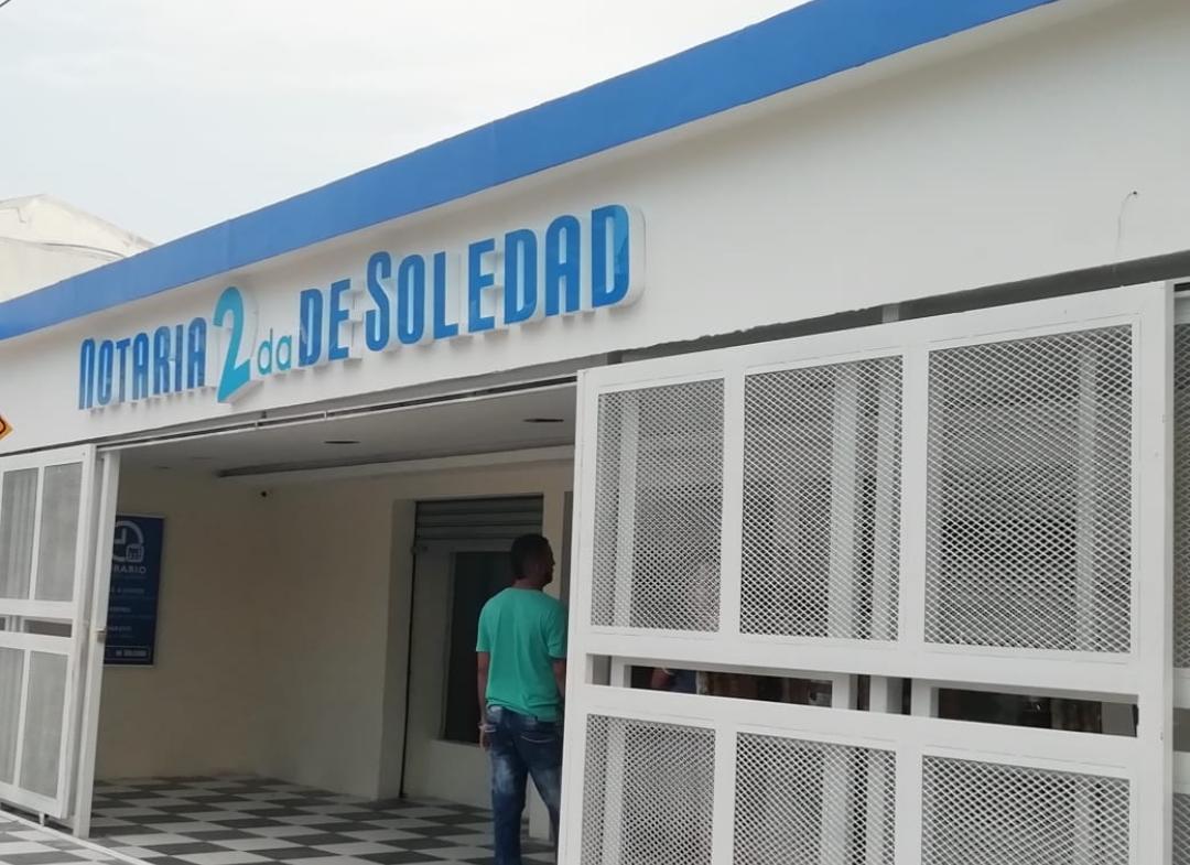 Jairo Cassiani Los antisociales hicieron un hueco para entrar al inmueble.