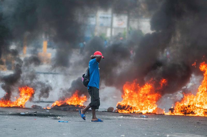 as manifestaciones se iniciaron el 7 de febrero, fecha del segundo aniversario de la llegada al poder de Moise.