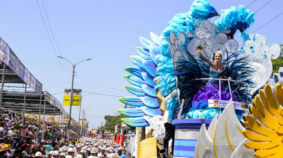 Moisés Pineda Salazar Carrozas en el Carnaval de Barranquilla.