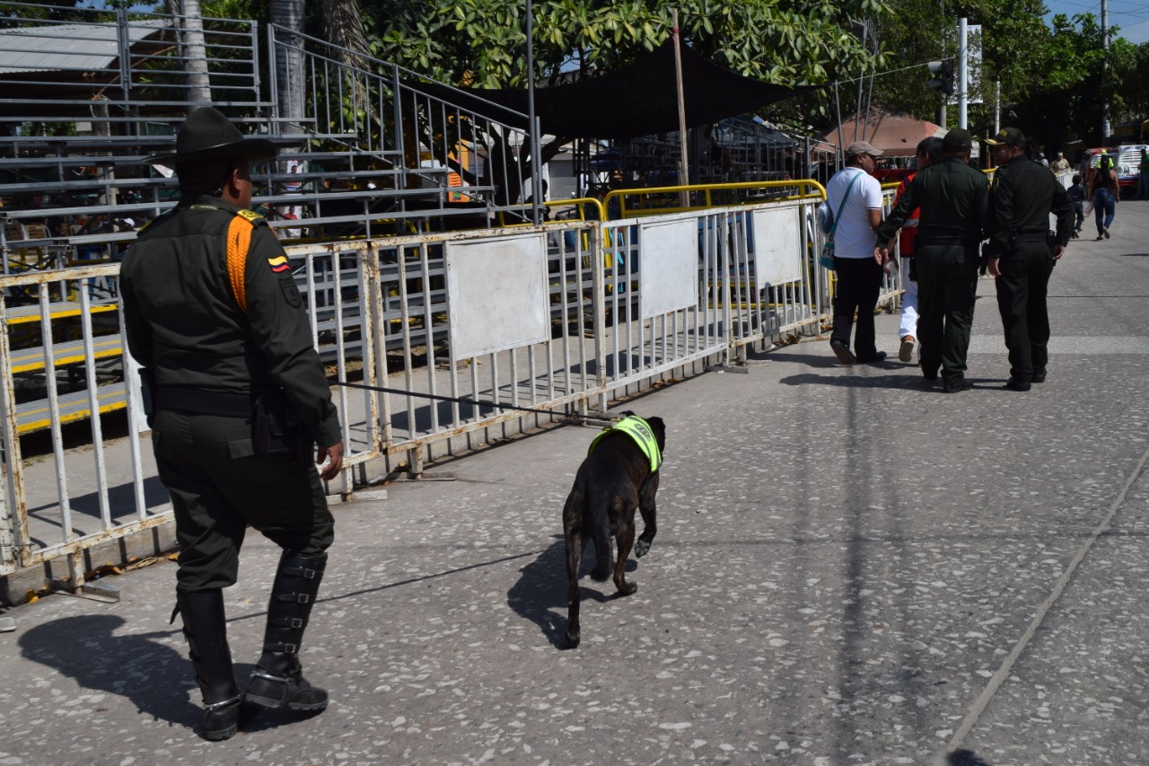 Policía del Atlántico Policías de todas las especialidades vigilarán el desarrollo de la batalla de flores de Santo Tomás.