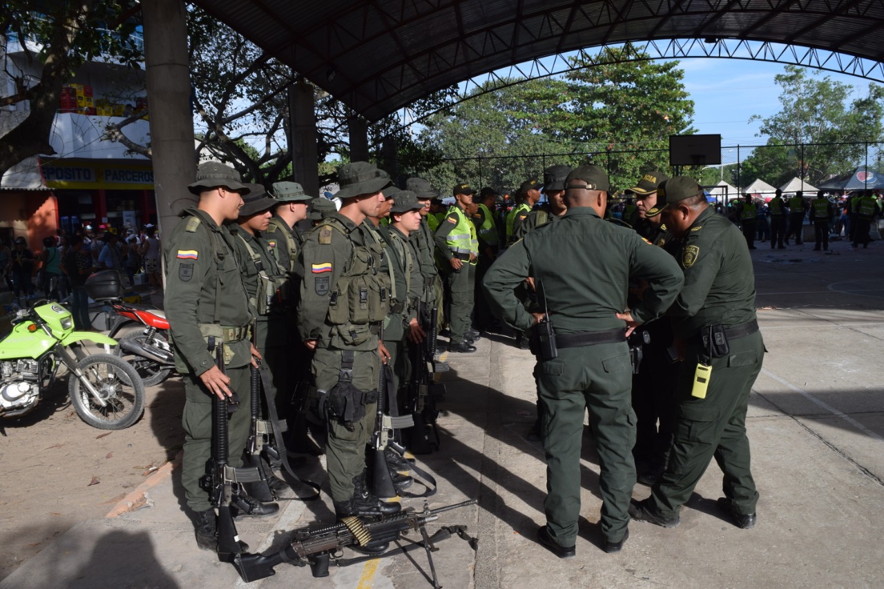 Policía del Atlántico La Policía activo puestos de control en todo el municipio.