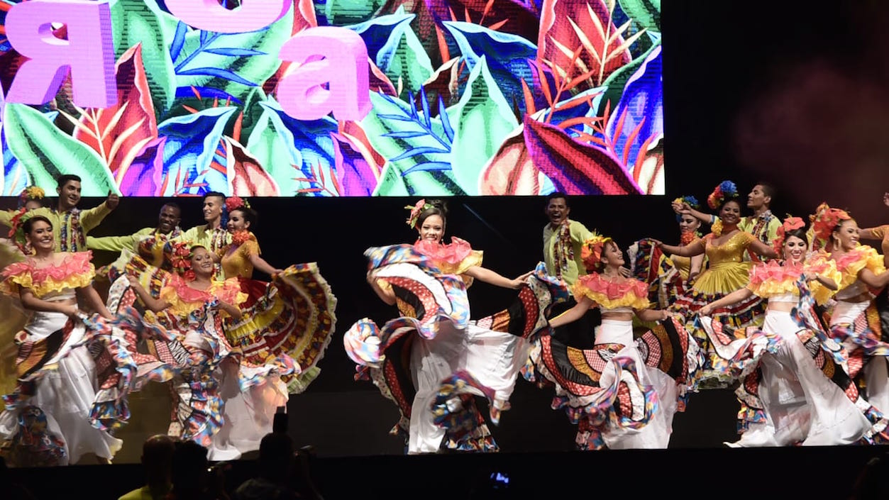 Las reinas con todo su talento ante el público.