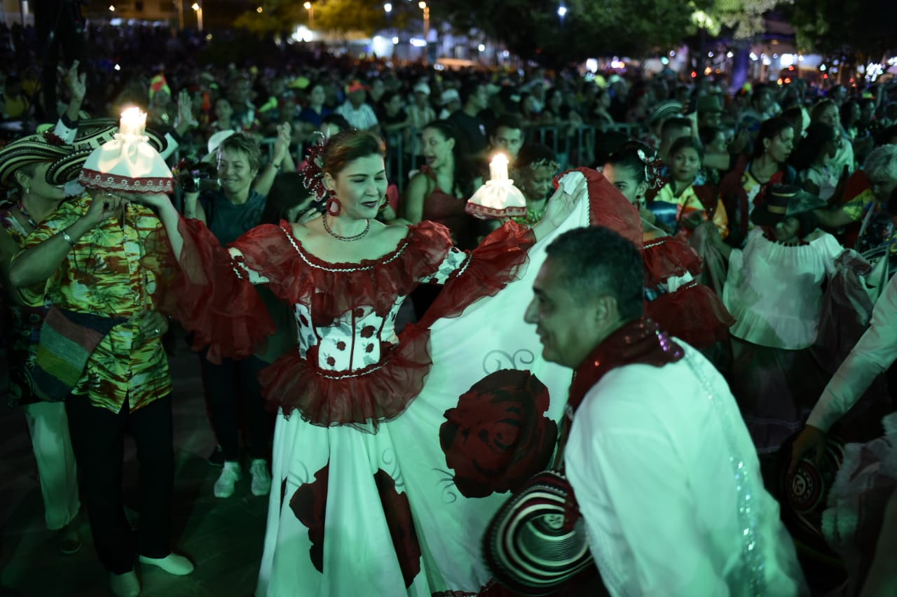 Rueda de la cumbia en la Noche de Tambó.