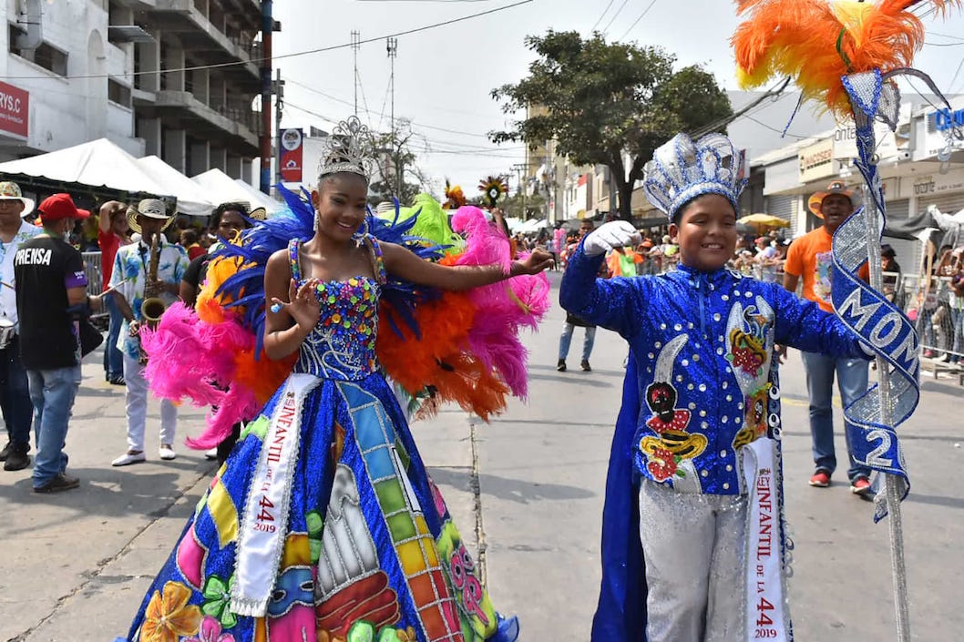 Los reyes infantiles del Carnaval de la 44.