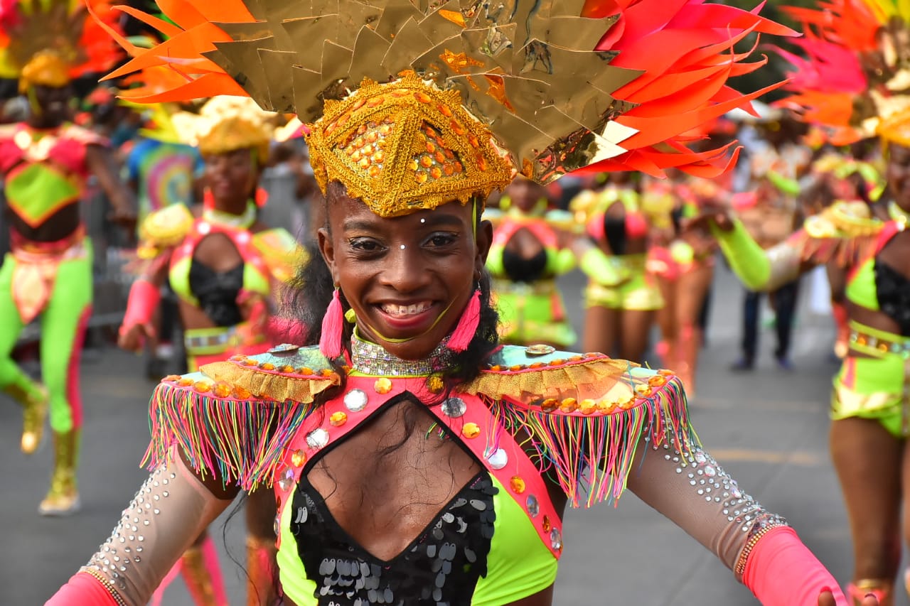 Brisas Africanas en la Gran Parada de Carlos Franco.