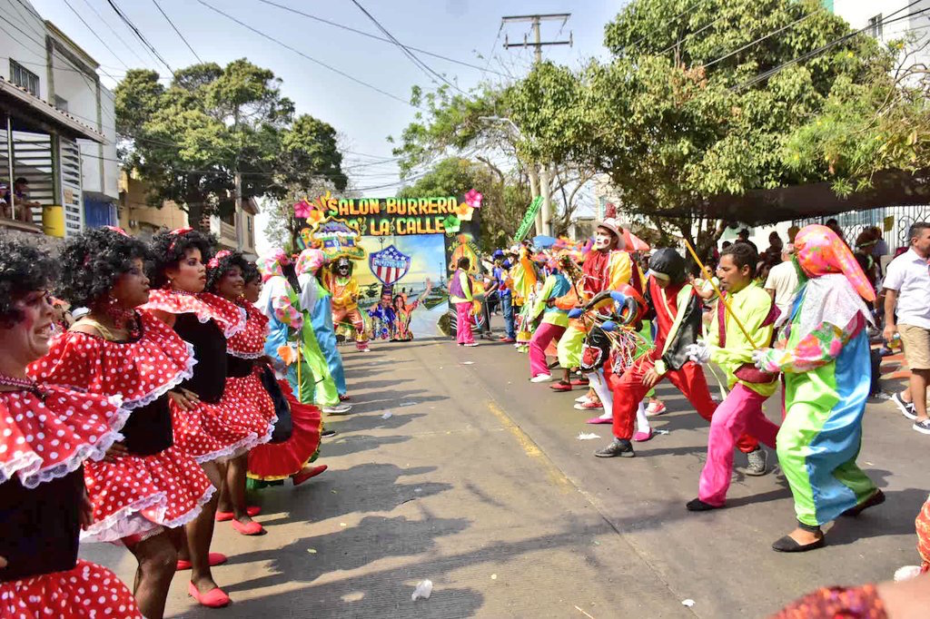 En pleno desfile.