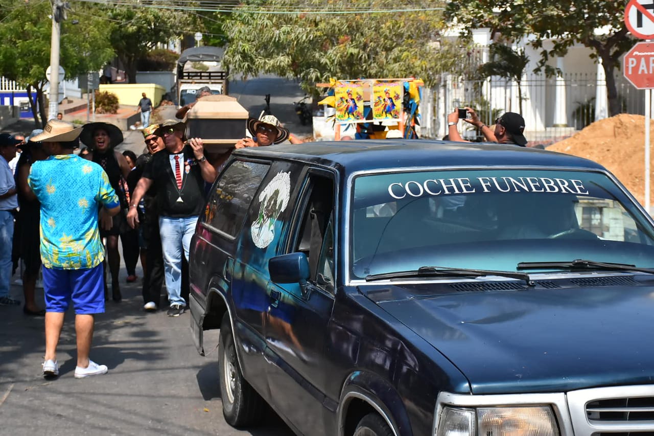 La corte funebre de Joselito.