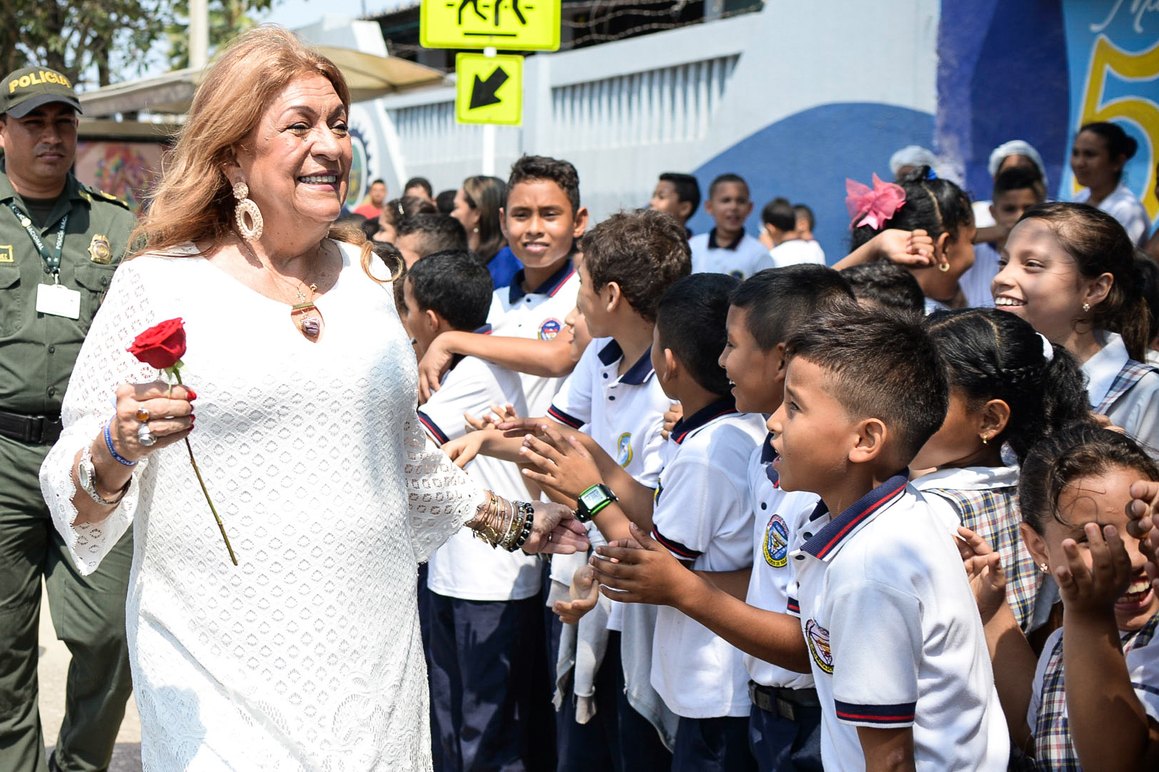 La Primera Dama Alba Olaya de Herrera en la celebración.