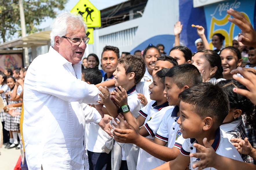 El Alcalde Joao Herrera en el desfile.