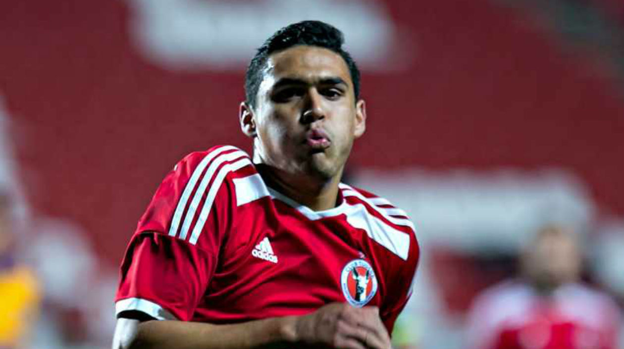 El mexicano Daniel Andrés Gómez Xolos, fue detenido cuando intentaba cruzar metanfetamina hacia los Estados Unidos. ya afrontó cargos por tráfico de droga.
