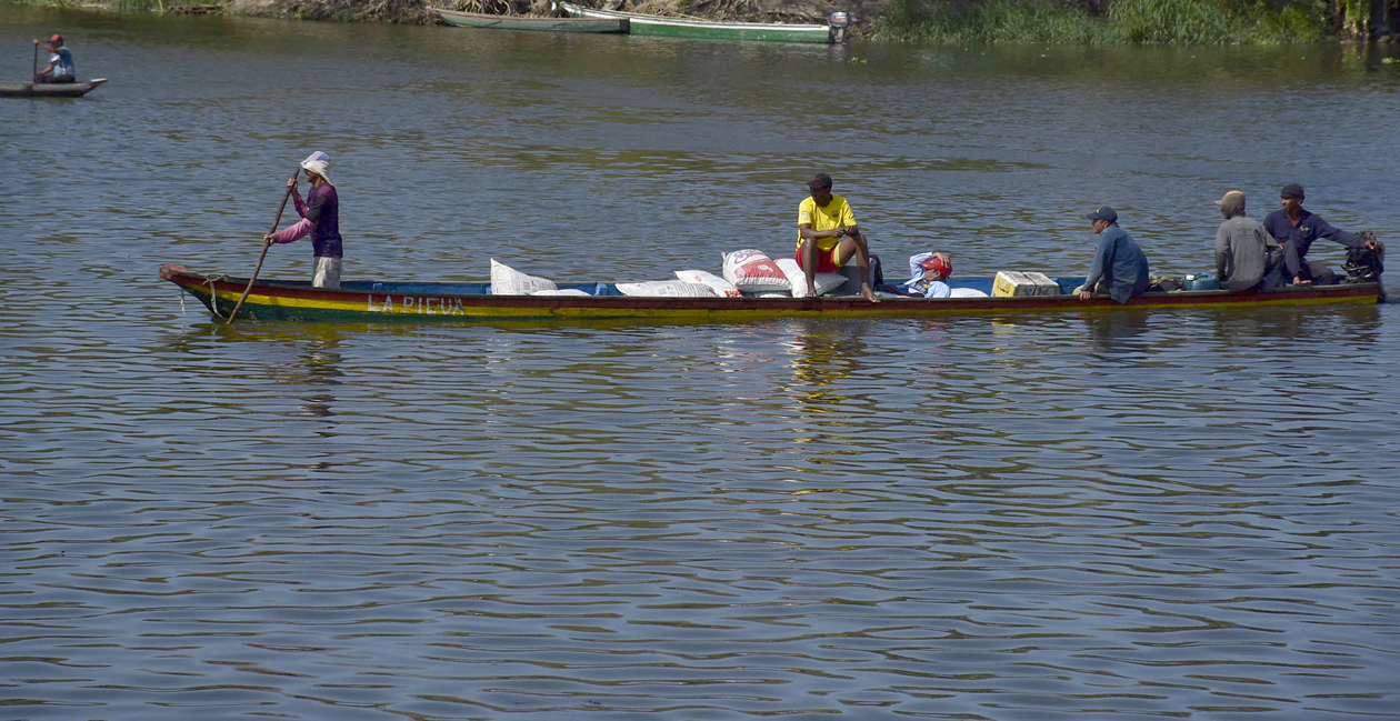 Rio Magdalena, en las riveras del barrio Las Flores.