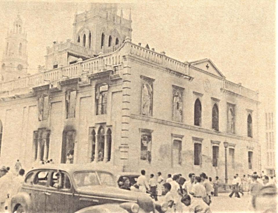 Iglesia de San Nicolás destruida por las protestas.