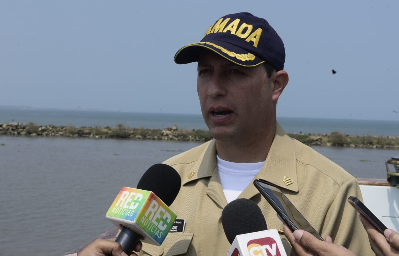 Capitán de fragata Andrés Díaz, comandante del buque ARC Providencia.