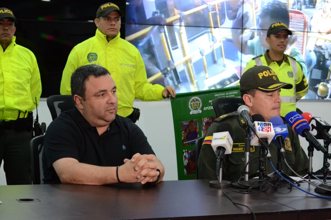 Yesid Turbay, Jefe de la Oficina para la Seguridad y la Convivencia de la Alcaldía Distrital y el Coronel Engelbert  Grijalba comandante encargado de la Policía Metropolitana de Barranquilla.