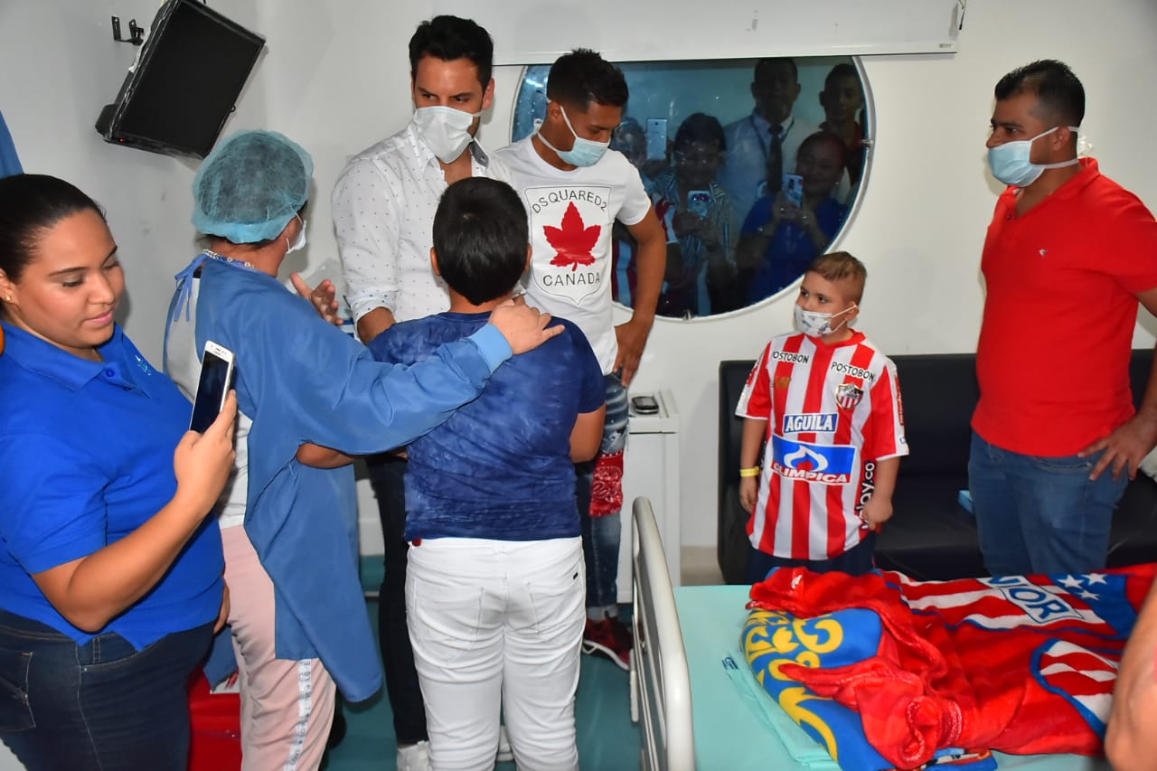 Sebastián Viera, Teófilo Gutiérrez y Tomás Elías Molina Orozco.