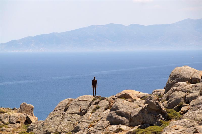 Escultura del artista británico Antony Gormley.