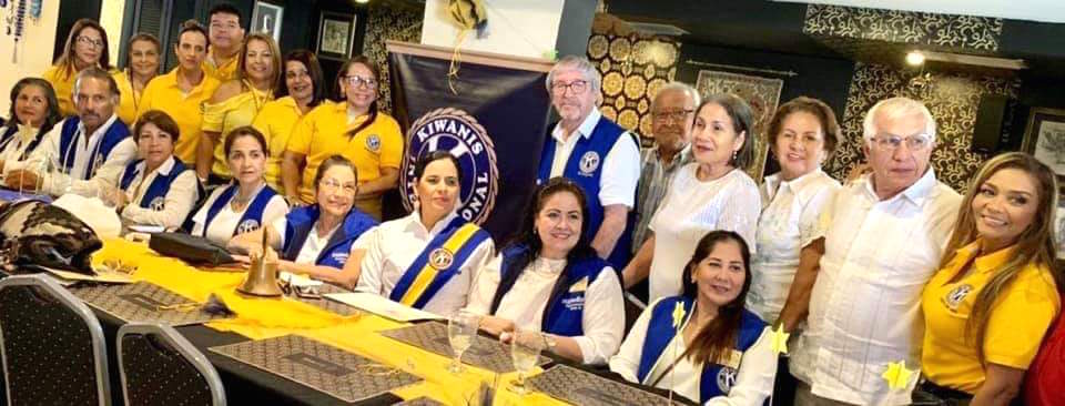 Integrantes del Club Kiwanis Puerta de Oro.